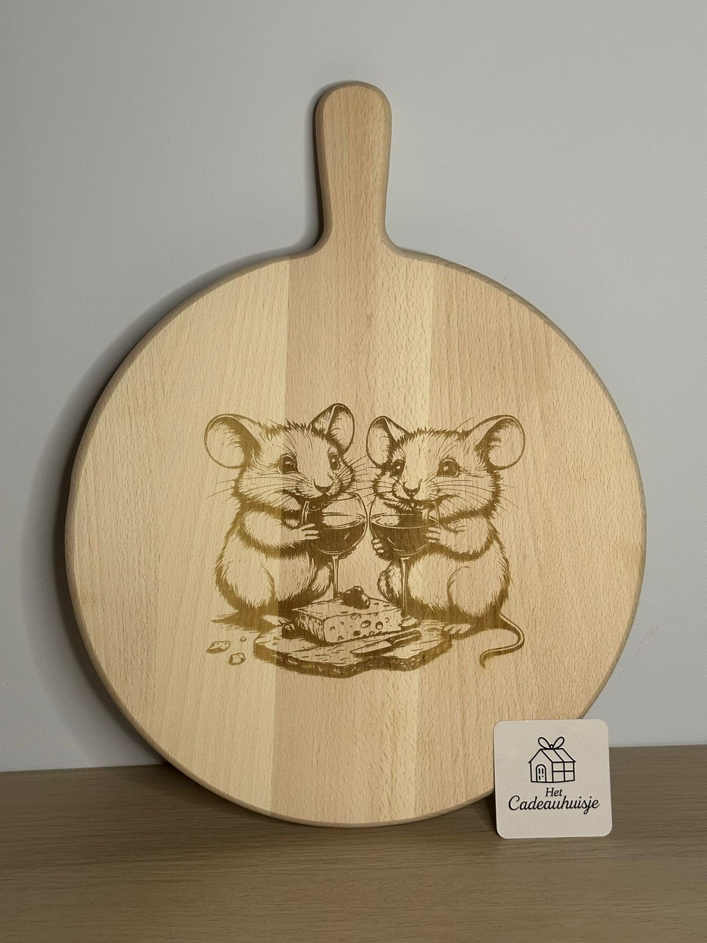 Snijplank muizen met wijn kaas rond